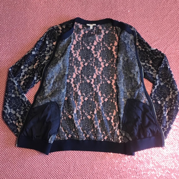 SOLD Maurice’s Blue Lace Floral Bomber Jacket M - Picture 6 of 12